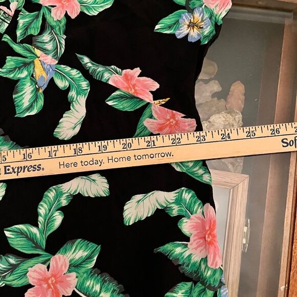 Old Navy Black GreenโHoliday Vacation TopโBlouse - Picture 12 of 12